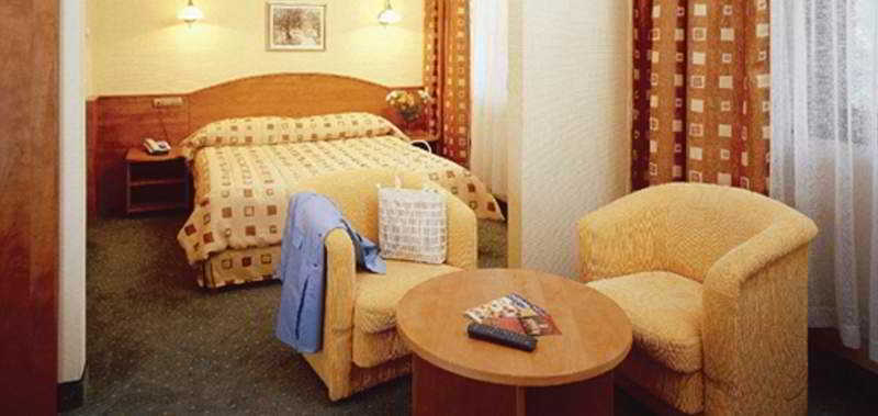 Normafa Hotel Budapeste Quarto foto